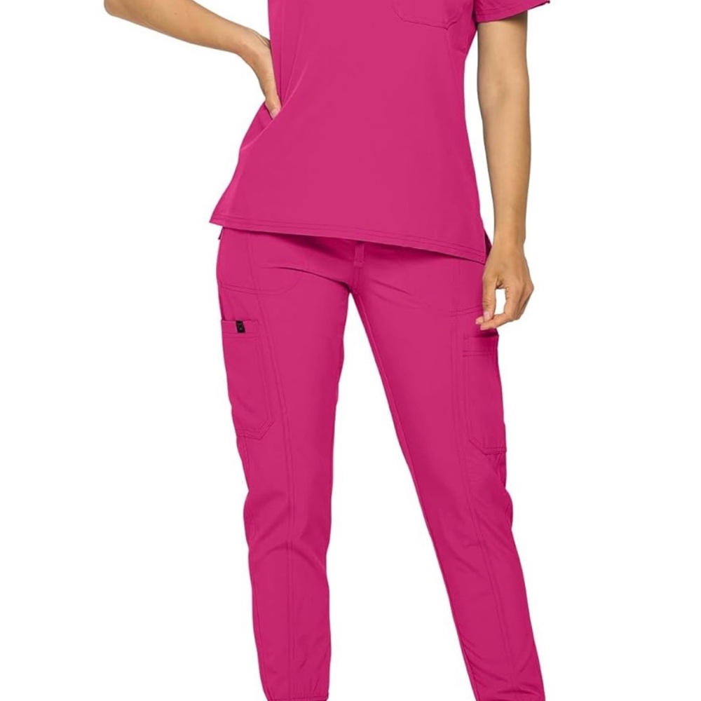 Women's monarch scrub set